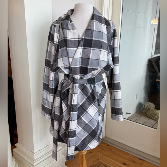 Matilda Jane Jackets & Blazers - Matilda Jane Black and White Plaid Jacket